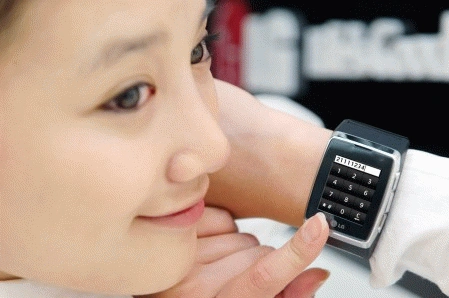 LG zaprezentuje zegarek naręczny z telefonem 3G