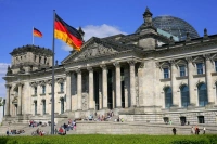 Niemcy chcą zabronić Facebooka podczas rekrutacji