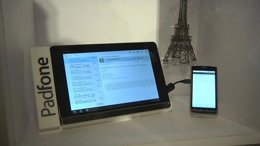 GALERIA: Padfone - połączenie tabletu ze smartfonem
