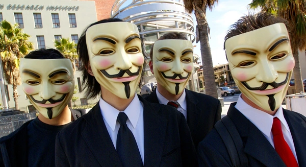 Operacja Facebook - dlaczego Anonymous nie zniszczy Facebooka 5 listopada?