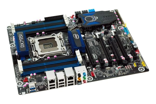 Sandy Bridge-E - ofensywa nowych procesorów Intela
