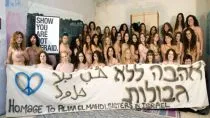 Nagi protest izraelskich kobiet w obronie wolności egipskiej blogerki