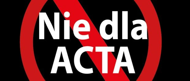 Donald Tusk zawiesza ratyfikację ACTA - co to oznacza?