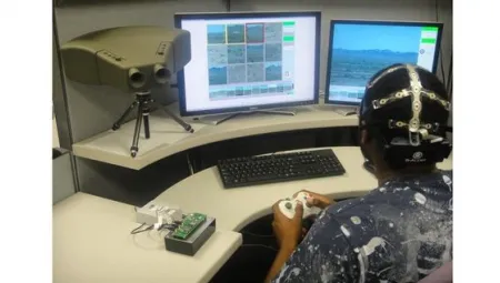 DARPA przedstawia system monitoringu korzystający z ludzkich fal mózgowych