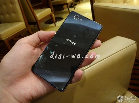 Nadchodzący smartfon Sony Xperia Z1 mini na kolejnych zdjęciach