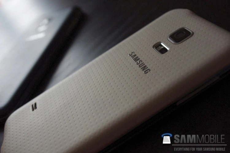 Samsung Galaxy S5 mini - specyfikacja i zdjęcia