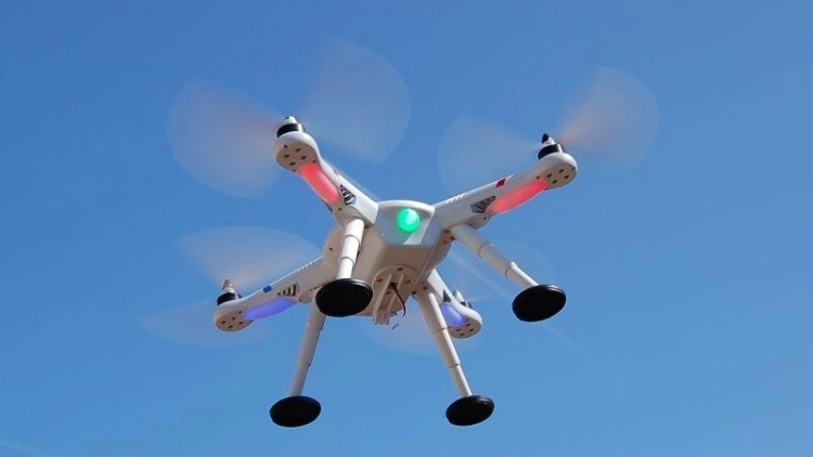 Test drona WLtoys V303