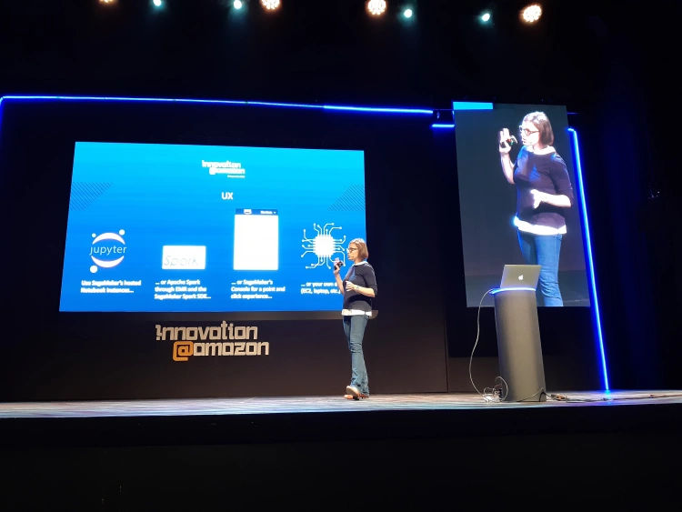 Innovation Amazon 2019 - Alexa powitała nas na konferencji