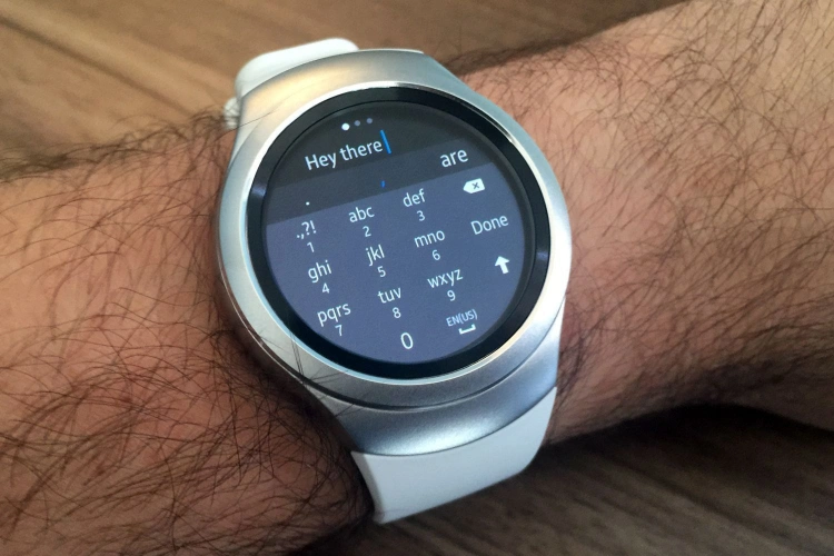 Samsung Gear S2 - ponad czteroletni smartwatch z nową aktualizacją Tizen'a