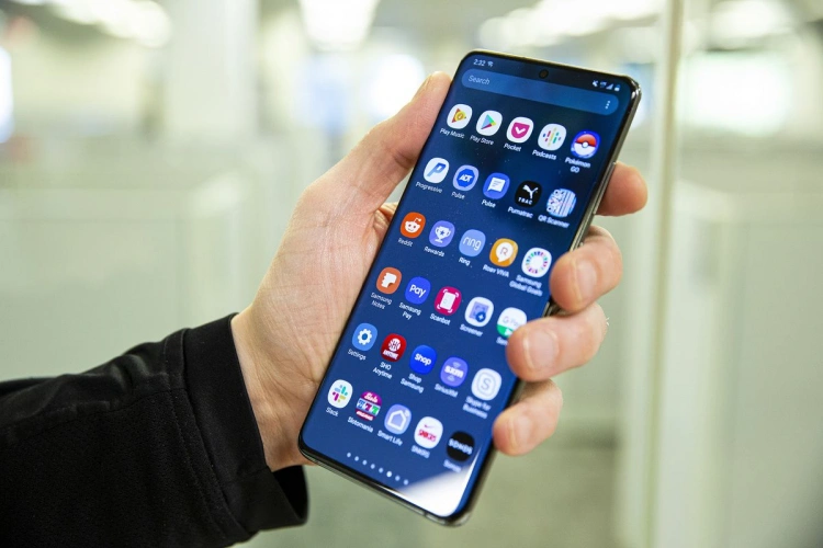 Samsung Galaxy S20 z majowymi poprawkami w kwietniu