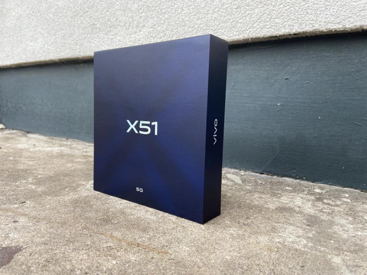 Pudełko vivo X51 5G