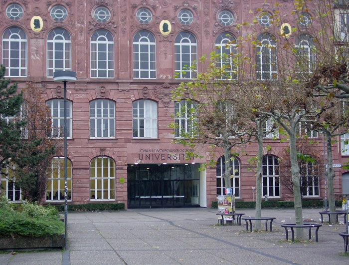 Uniwersytet Wolfganga Goethego we Frankfurcie szczepionki j&J astrazeneca krzepliwość krwi pandemia covid koronawirus