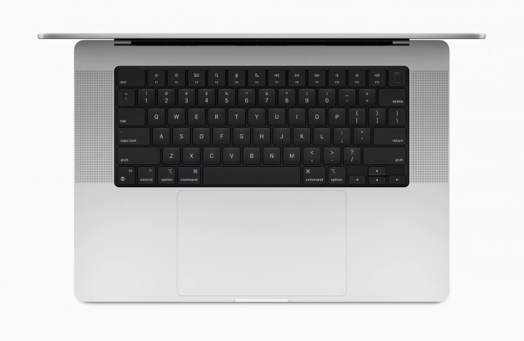 MacBook Pro 16 - nowa klawiatura
Źródło: apple.com