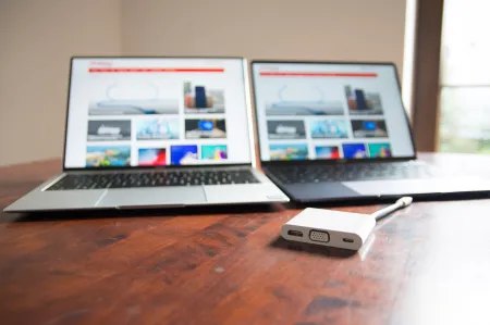 Najlepsze stacje dokujące/przejściówki USB-C do laptopów [Ranking 2022]