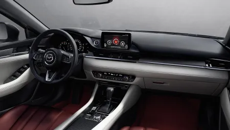 Stacja radiowa uszkadza system inforozrywki w Mazdach!