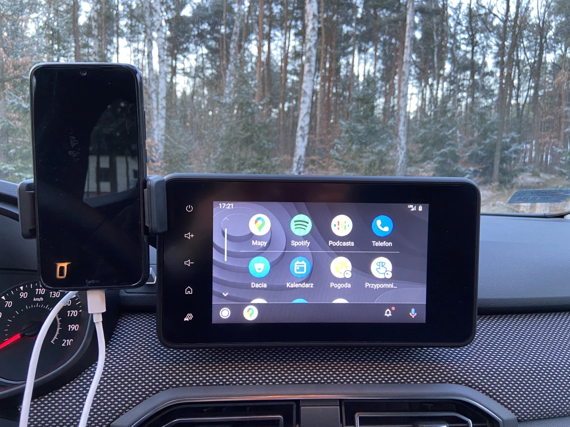 Android Auto i Apple CarPlay to technologie, które ułatwiają życie
fot. Daniel Olszewski / PCWorld