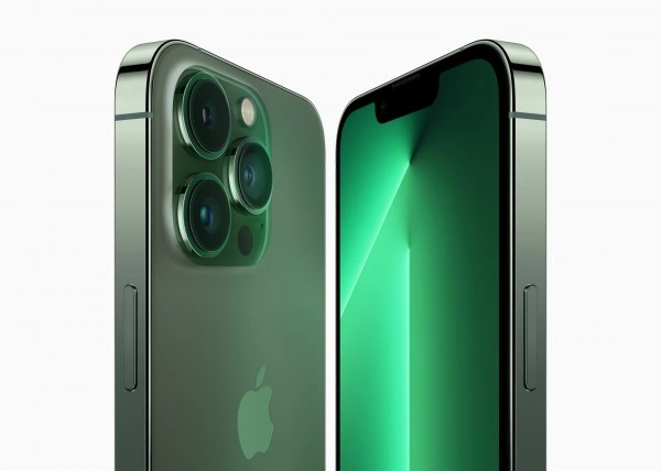 iPhone 13 Pro w kolorze alpejskiej zieleni
Źródło: gsmarena.com