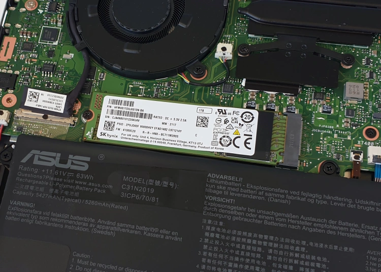 Ekran OLED i GeForce RTX 3050 w ultrabooku - test ASUS Vivobook PRO 14X OLED