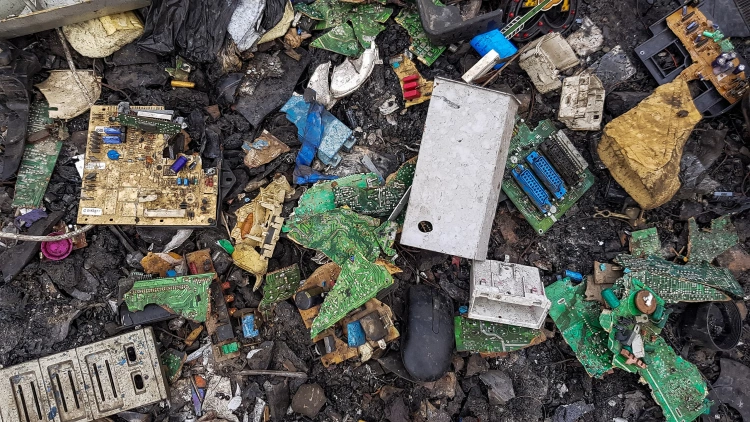 e-waste elektrośmieci wysypisko