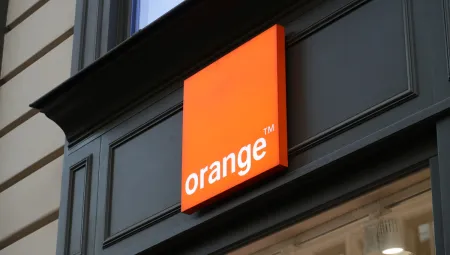 Który abonament ze smartfonem w Orange wybrać? Przedstawiamy najlepsze oferty operatora