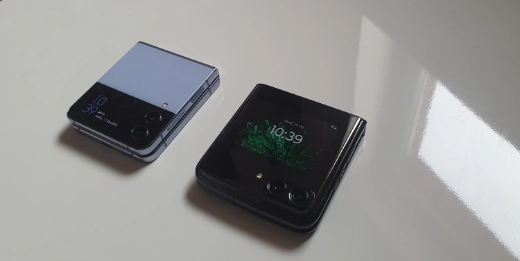 3 rzeczy, które Motorola RAZR 2022 robi lepiej niż Galaxy Z Flip 4!