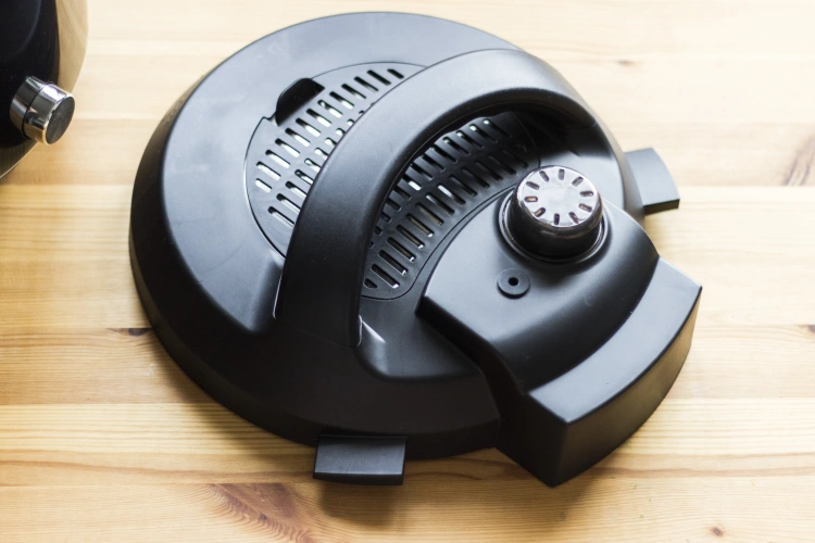 Multicooker Instant Pot Pro Plus – funkcjonalny sprzęt kuchenny czy kompletny niewypał? Sprawdzam