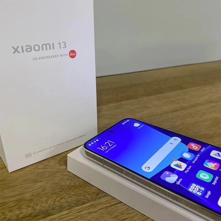 Tak wygląda najnowszy Xiaomi 13! Czy jest według Ciebie ładniejszy niż Galaxy S23?